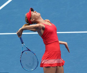 Hạ mỹ nhân đàn em, Sharapova tiến dễ vào bán kết