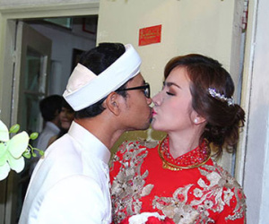 Huỳnh Đông hôn vợ ngọt ngào trong lễ rước dâu
