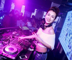 Những nữ DJ nóng bỏng của The Remix