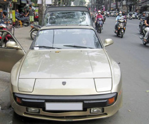 Porsche cổ hàng hiếm xuất hiện ở Sài Gòn