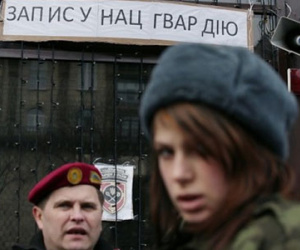 Dân Ukraine rủ nhau sang Nga trốn đi nghĩa vụ quân sự hàng loạt