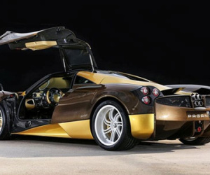 Pagani sản xuất Huayra đặc biệt cho châu Á