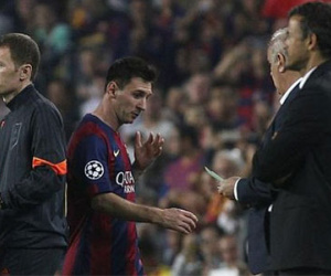 Messi và HLV Luis Enrique cãi nhau kịch liệt trên sân tập