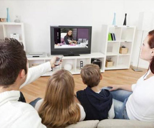 Những tác hại khi trẻ xem ti vi quá nhiều