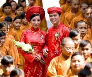 Sao tố bị lừa tình, tiền: Lại màu sắc... chiêu, trò