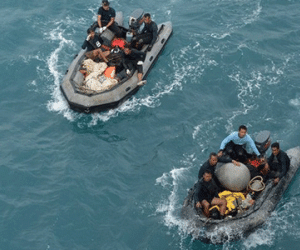 Indonesia tìm thấy thêm 6 thi thể trong vụ máy bay QZ8501 rơi