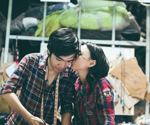 Ảnh cưới bình dân "Đời bươn chải" của cặp đôi Sài thành