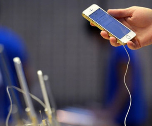 iPhone không thể bị đánh bại