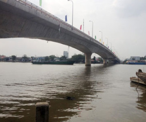 Nhảy cầu Cần Thơ tự vẫn vì vợ không nghe lời