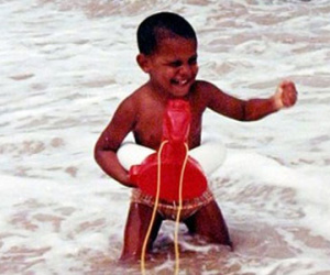 Vợ chồng Tổng thống Mỹ Obama bất ngờ tung ảnh độc thời thơ ấu