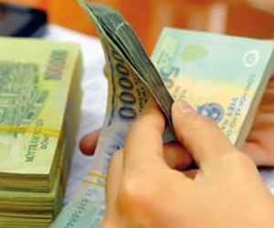 Nhân viên ngân hàng “dài cổ” ngóng tiền thưởng Tết