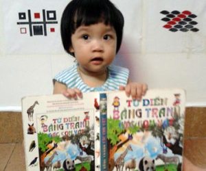 Phát “sốt” với khả năng ngôn ngữ lạ kỳ của “thần đồng nhí” 16 tháng tuổi