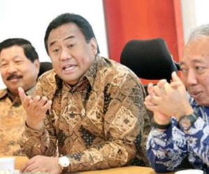 Bộ trưởng Indonesia “gây bão” dư luận vì phát ngôn về HIV
