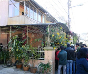 Nam thanh niên treo cổ, chết bên hông nhà