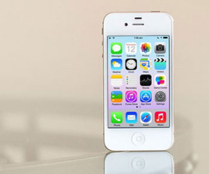 Đại lý giảm giá iPhone 4S chính hãng 1 triệu đồng