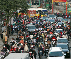 Đường phố Hà Nội những ngày "chỗ nào cũng tắc"