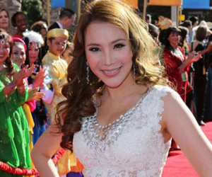 Hồ Quỳnh Hương rạng rỡ trên thảm đỏ Hollywood