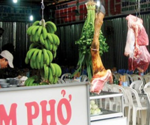 Cấm đổi tiền lẻ, bán thịt động vật hoang dã tại Chùa Hương