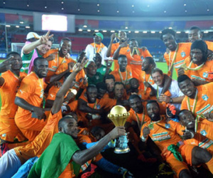 Hạ Ghana trên chấm 11m, Bờ Biển Ngà vô địch CAN 2015
