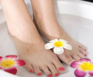 Bí quyết đơn giản đối phó với bàn chân bốc mùi