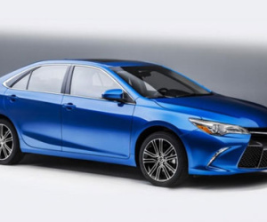 Toyota ra mắt Camry phiên bản đặc biệt