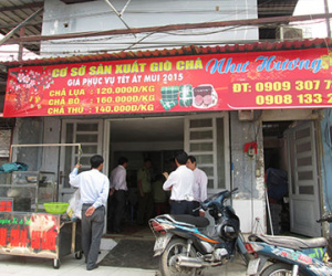 Kinh hoàng giò chả