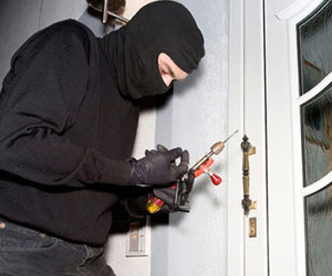 Trộm đột nhập nhà dân lấy gần 3 tỷ đồng