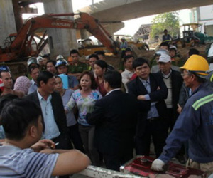 Dân chặn đường thi công công trình ngã ba Huế