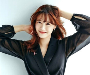"Nàng Cỏ" Goo Hye Sun bất ngờ thừa nhận bí mật hẹn hò bạn diễn