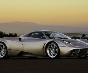 “Cháy hàng” siêu xe Pagani Huayra