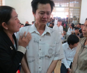Đẫm nước mắt phiên xử vụ xe bồn cán chết thai phụ