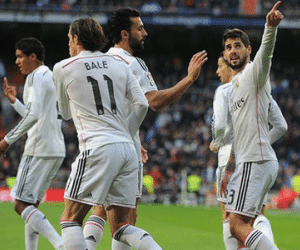 Real Madrid 2-0 Deportivo La Coruna: Real Madrid giành lại niềm tin
