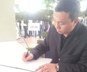 Sổ tang ông Bá Thanh: "Tôi muốn khóc thật to, tôi muốn gào thét"