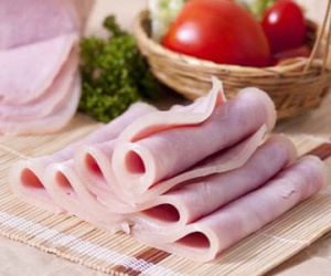 Cảnh báo nguy cơ ung thư khi ăn giăm bông ngày Tết