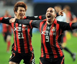 Thắng Hà Nội T&T 7-0, Seoul lọt vào vòng bảng AFC Champions League 2015