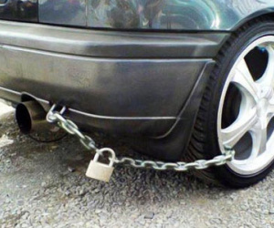Đạo chích vào nhà trộm ôtô ngày cận Tết