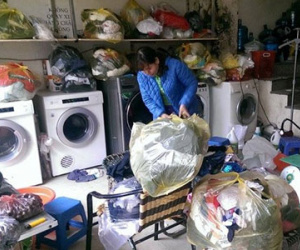 Dịch vụ giặt là khô ở Hà Nội hốt bạc ngày cận Tết