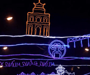 Hà Nội, TP HCM đẹp lung linh trước thời khắc giao thừa