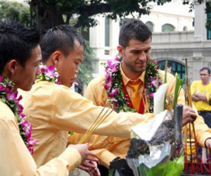 Những chuyện mê tín độc, lạ tại V.League