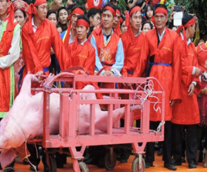 Bắc Ninh: Sáng mùng 5 Tết khai hội Chém lợn ở sân đình