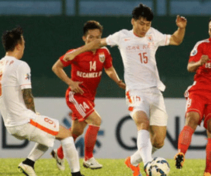 B.Bình Dương 2-3 Shandong Luneng: Rượt đuổi nghẹt thở