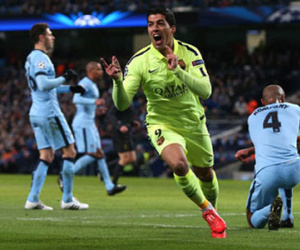 Man City 1-2 Barca: Show diễn của Suarez