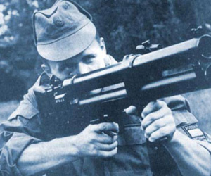 Nga sản xuất hàng loạt súng chống người nhái DP-64