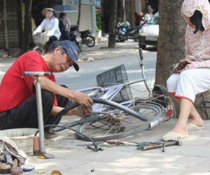 Ca Huế, sửa xe, xe ôm... cũng phải xin phép kinh doanh