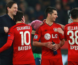 Leverkusen 1-0 Atletico: Hakan Calhanoglu tỏa sáng