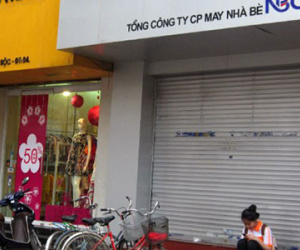 Nhiều cửa hàng đóng cửa hết tháng Giêng do vắng khách