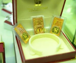Ngày “Thần tài” giá vàng đồng loạt tăng mạnh