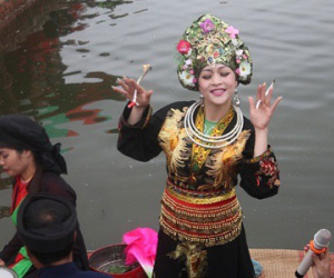 Hội Lim: Thu trang phục hầu đồng, xử phạt một đơn vị hát quan họ