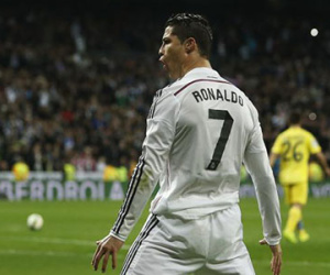 C.Ronaldo vượt mặt hàng loạt huyền thoại