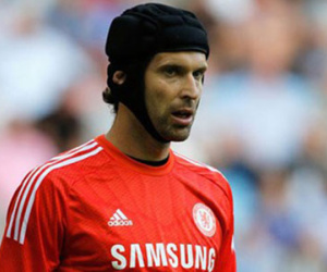 Mourinho “bật đèn xanh” cho Petr Cech chia tay Chelsea